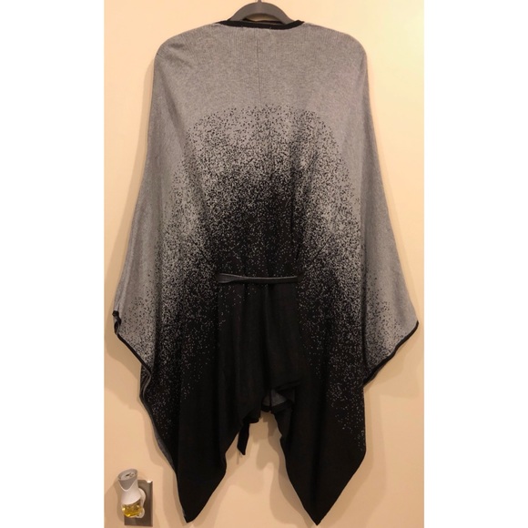 Beautiful Cape/Poncho | Belted Waist | Black&Grey - Picture 2 of 6